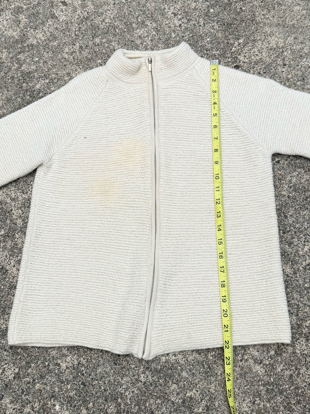Millma’s Baby Alpaca Zip-Front Cream Knit Cardigan Sweater - Picture 5 of 10